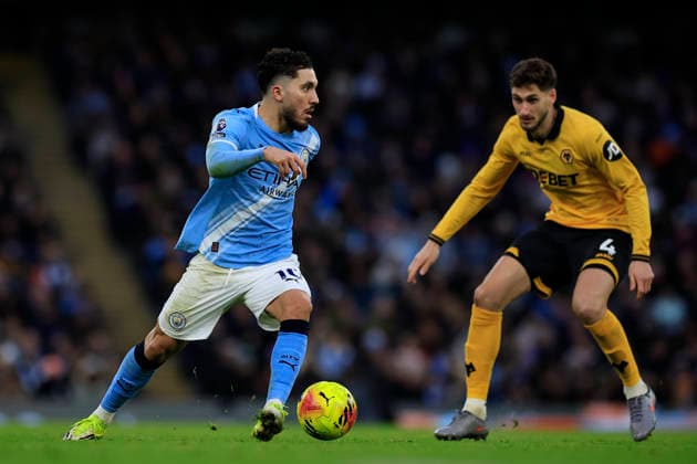 Manchester City v Wolverhampton Wanderers, Premier League Rayan Cherki (10) of Manchester City controls the ball during the Premier League match between Manchester City and Wolverhampton Wanderers at the Etihad Stadium, Manchester, UK on 24 January 2026. Manchester Etihad Stadium Manchester UK Editorial use only DataCo restrictions apply See www.football-dataco.com , Copyright: xConorxMolloyx PSI-23610-0039