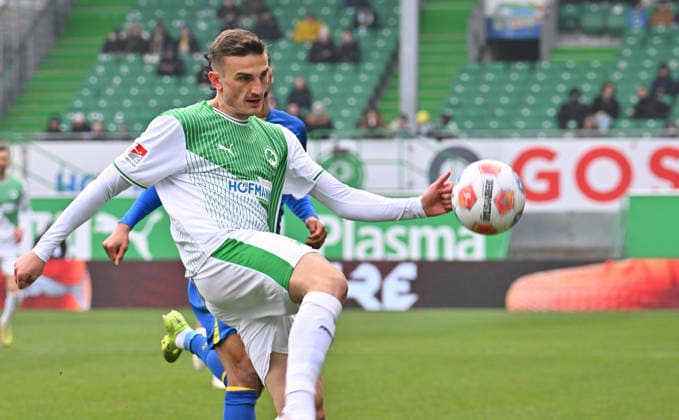 24 01 2026 Soccer Season 2025 2026 2 Soccer Bundesliga 19 Matchday SpVgg Greuther Fürth SGF Kleeblatt Eintracht Braunschweig BTSV EBS Sportfoto Zink MeZi xmexzix DFL regulations prohibit any use of photographs as image sequences and or quasi video only for editorial use Philipp Ziereis 4, SpVgg Greuther Fürth
