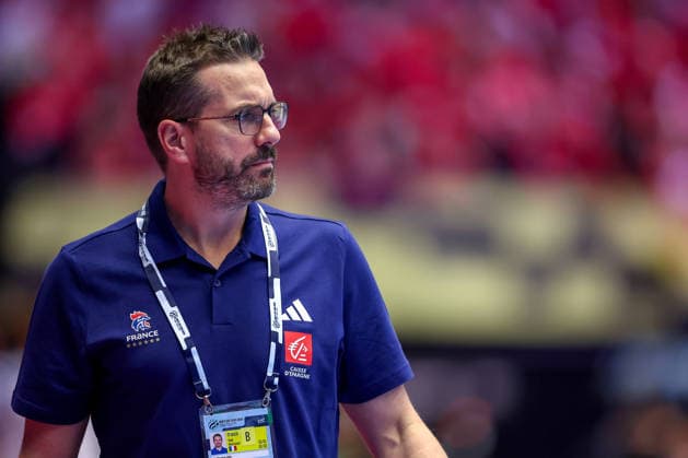 24 01 2026, Handball, Men s EHF EURO 2026, France Portugal, Jyske Bank Boxing in Herning, Denmark, Main Round Headcoach Guillaume Gille France hc gesticulating on the sidelines Denmark