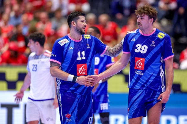 24 01 2026, Handball, Men s EHF EURO 2026, France Portugal, Jyske Bank Boxing in Herning, Denmark, Main Round Final celebration after the French win against Portugal Nicolas Tournat France 11 Thibaud Briet France 39 Denmark