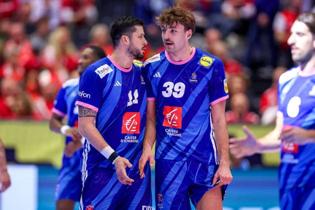 24 01 2026, Handball, Men s EHF EURO 2026, France Portugal, Jyske Bank Boxing in Herning, Denmark, Main Round Final celebration after the French win against Portugal Nicolas Tournat France 11 Thibaud Briet France 39 Denmark