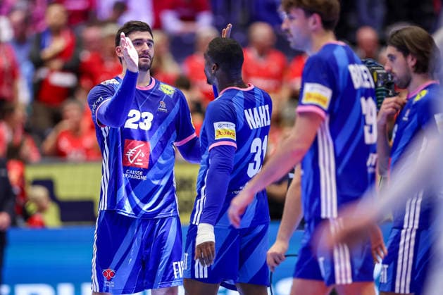 24 01 2026, Handball, Men s EHF EURO 2026, France Portugal, Jyske Bank Boxing in Herning, Denmark, Main Round Final celebration after the French win against Portugal Ludovic Fabregas France 23 Dylan Nahi France 31 Denmark
