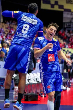 24 01 2026, Handball, Men s EHF EURO 2026, France Portugal, Jyske Bank Boxing in Herning, Denmark, Main Round Final celebration after the French win against Portugal Melvyn Richardson France 09 Yanis Lenne France 02 cheering Denmark