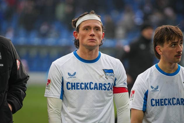 Fabian Reese Hertha BSC, 11 Germany, Football, 2 Bundesliga, Season 2025 2026, Karlsruher SC vs Herta BSC BBBank Wildpark Karlsruhe Karlsruhe BBBank Wildpark Baden Württemberg Germany Copyright: xFINLEYxMÖRCHx