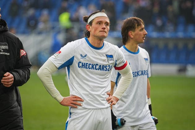Germany, Football, 2 Bundesliga, Season 2025 2026, Karlsruher SC vs Herta BSC BBBank Wildpark Karlsruhe Fabian Reese Hertha BSC, 11 Karlsruhe BBBank Wildpark Baden Württemberg Germany Copyright: xFINLEYxMÖRCHx