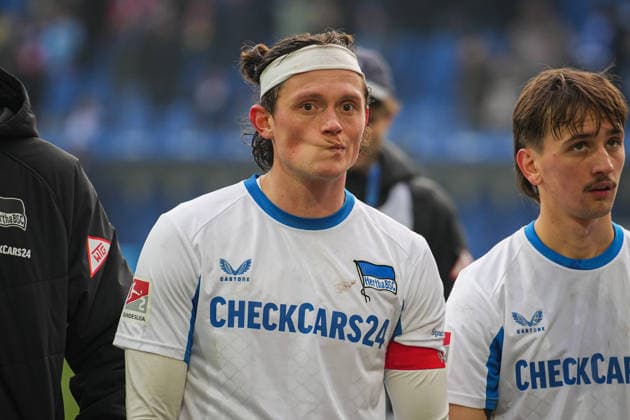 Germany, Football, 2 Bundesliga, Season 2025 2026, Karlsruher SC vs Herta BSC BBBank Wildpark Karlsruhe Fabian Reese Hertha BSC, 11 Karlsruhe BBBank Wildpark Baden Württemberg Germany Copyright: xFINLEYxMÖRCHx
