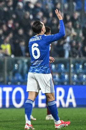 CALCIO - Serie A - Como 1907 vs Torino FC Maxence Caqueret of Calcio Como celebrating after a goal during the Italian Serie A football match between Calcio Como and Torino FC on January 24, 2026 at the Giuseppe Senigallia stadium in Como, Italy Photo Tiziano Ballabio Como Italy  Copyright: xIPAxSport ABACAx