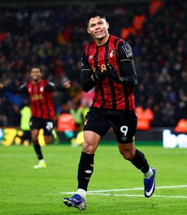 Evanilson of AFC Bournemouth celebrates scoring a goal after making the score 1-0. AFC Bournemouth v Liverpool, Premier League, Football, Vitality Stadium, Bournemouth, UK - 24 Jan 2026Bournemouth Vitality Stadium United Kingdom EDITORIAL USE ONLY No use with unauthorised audio, video, data, fixture lists, club league logos or live services. Online in-match use limited to 120 images, no video emulation. No use in betting, games or single club league player publications.  Copyright: xJamesxMarsh Shutterstockx 16426007ay