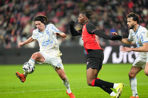 Stade Rennais FC v FC Lorient - Ligue 1 McDonald s 2025 2026 06 Laurent ABERGEL (fcl) - 39 Mohamed Kader MEITE (srfc) during the Ligue 1 McDonald s match between Rennes and Lorient at Roazhon Park on January 24, 2026 in Rennes, France. Rennes France  Copyright: xFEPx 776348264