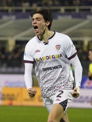Cagliari™s Marco Palestra celebrates after scoring the goal of 0-2 during the Serie A soccer match between Fiorentina and Cagliari at the Artemio Franchi stadium in Florence, center of Italy - Saturday , January 24, 2026. - Soccer  Copyright: xMarcoxBucco LaxPressex