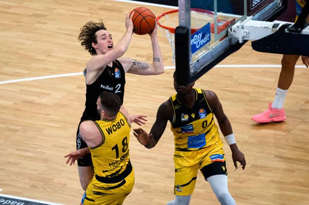 Ludwigsburg, BBL 25 26 MHP Riesen Ludwigsburg vs Basketball Loewen Braunschweig Benjamin Schroeder Schröder Braunschweig , Jonas Wohlfarth Bottermann Ludwigsburg , Babacar Sane Ludwigsburg Ludwigsburg MHP Arena Baden Württemberg Germany