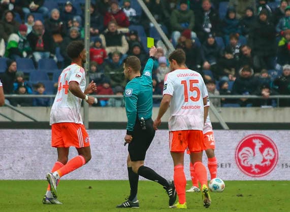 Germany Soccer 2 Bundesliga 2025 26, 19 Matchday Hannover 96 Fortuna Düsseldorf Heinz von Heiden Arena Stadion Hannover Referee Patrick Ittrich Tim Oberdorf Fortuna Düsseldorf, 15 Hannover Copyright: xAymanxAlahmedx