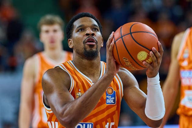 Portrait, Portraet, free throw by Justin Simon ratiopharm ulm, 15 at free throw GER, ratiopharm ulm vs MLP Academics Heidelberg, Basketball, Matchday 17, EasyCredit Bundesliga, Season 2025 2026, 24 01 2026 GER, ratiopharm ulm vs MLP Academics Heidelberg, Basketball, Matchday 17, EasyCredit Bundesliga, Season 2025 2026, 24 01 2026 New Ulm Copyright: xEibner-Pressefoto GeraldxOelze-dexStoppanyx EP_ODS