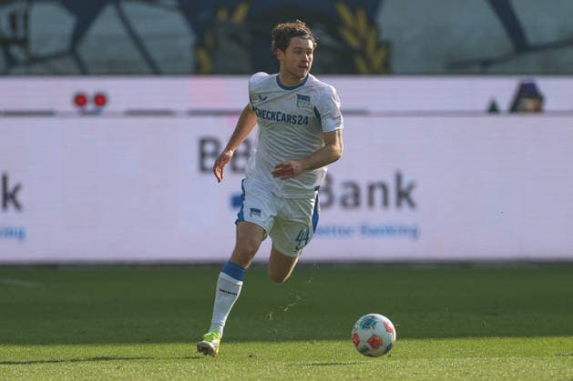 Action on the ball Gechter Linus Hertha BSC, 44 , Karlsruher SC vs Hertha BSC, 2 Bundesliga, 19 Matchday, 2025 2026, 24 01 2026, DFL REGULATIONS PROHIBIT ANY USE OF PHOTOGRAPHS AS IMAGE SEQUENCES AND OR QUASI VIDEO, Karlsruher SC vs Hertha BSC, 2 Bundesliga, 19 Matchday, 2025 2026, 24 01 2026 Karlsruhe Copyright: xEibner-Pressefoto JanxPrihodax EP_JPA