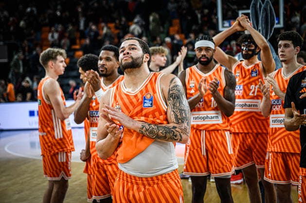 Neu Ulm, Germany, 24 01 26 Christopher Ledlum ratiopharm ulm looks dejected during the Basketball Bundesliga match between ratiopharm ulm vs MLP Academics Heidelberg at ratiopharm Arena on January 24, 2026 in Neu Ulm, Germany Photo by Harry Langer DeFodi Images ratiopharm Arena, Germany, 24 01 26 Christopher Ledlum ratiopharm ulm looks dejected during the Basketball Bundesliga match between ratiopharm ulm vs MLP Academics Heidelberg at Neu Ulm on January 24, 2026 in ratiopharm Arena, Germany Photo by Harry Langer DeFodi Images Photo by Harry Langer DeFodi Images