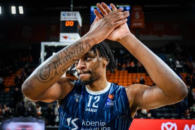 Neu Ulm, Germany, 24 01 26 Osun Osunniyi MLP Academics Heidelberg gestures, gestures during the Basketball Bundesliga match between ratiopharm ulm vs MLP Academics Heidelberg at ratiopharm Arena on January 24, 2026 in Neu Ulm, Germany Photo by Harry Langer DeFodi Images ratiopharm Arena, Germany, 24 01 26 Osun Osunniyi MLP Academics Heidelberg gestures during the Basketball Bundesliga match between ratiopharm ulm vs MLP Academics Heidelberg at Neu Ulm on January 24, 2026 in ratiopharm Arena, Germany Photo by Harry Langer DeFodi Images Photo by Harry Langer DeFodi Images