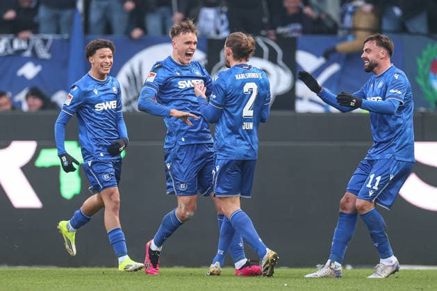 Goal celebration for Louey Ben Farhat Karlsruher SC, 19 Philipp Foerster Karlsruher SC, 11 and Paul Scholl Karlsruher SC, 15 after Sebastian Jung Karlsruher SC, 02 scored to make it 2 1, Karlsruher SC vs Hertha BSC, 2 Bundesliga, 19 Matchday, 2025 2026, 24 01 2026, DFL REGULATES PROHIBIT ANY USE OF PHOTOGRAPHS AS IMAGE SEQUENCES AND OR QUASI VIDEO, Karlsruher SC vs Hertha BSC, 2 Bundesliga, 19 Matchday, 2025 2026, 24 01 2026 Karlsruhe Copyright: xEibner-Pressefoto JanxPrihodax EP_JPA