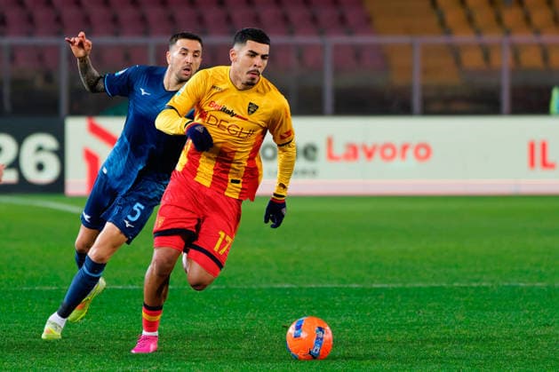 Danilo Veiga of US Lecce and Matias Vecino of SS Lazio during US Lecce vs SS Lazio, Italian soccer Serie A match in Lecce, Italy, January 24 2026  Copyright: xEmmanuelexMastrodonato IPAxSportx xipa-agency.netx xx IPA_70514095 IPA_Agency_IPA70514095