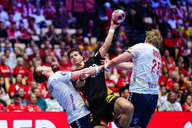 Sander Sagosen Norway, 05 , Renars Uscins Germany, 23 , Martin Hovde Norway, 25 DEN, Germany vs Norway, Handball, EHF European Championship 2026, Main Round, Matchday 2, 24 01 2026 DEN, Germany vs Norway, Handball, EHF European Championship 2026, Main Round, Matchday 2, 24 01 2026 Herning Copyright: xEibner-Pressefoto MarcelxvonxFehrnx EP_MFN