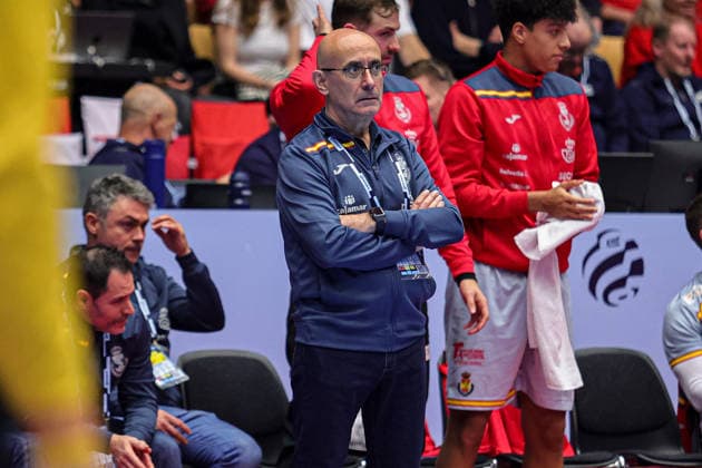 Ribera, Jordi COACH SPAIN in action Match between SPAIN VS DENMARK valid for Men s EHF EURO 2026 at Jyske Bank Boxen in Herning on 24 January 2026. Herning Jyske Bank Boxen Herning Denmark Copyright: xIMAGOx xPRIMExSPORTSxIMAGESx xANGELOxMOREIRAx