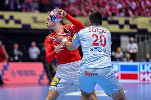 19Gidsel, Mathias In action Match between SPAIN VS DENMARK valid for Men s EHF EURO 2026 at Jyske Bank Boxen in Herning on 24 January 2026. Herning Jyske Bank Boxen Herning Denmark Copyright: xIMAGOx xPRIMExSPORTSxIMAGESx xANGELOxMOREIRAx