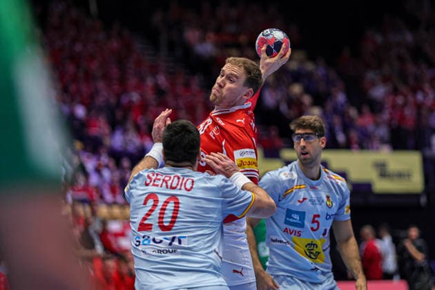 43Pytlick, Simon in action Match between SPAIN VS DENMARK valid for Men s EHF EURO 2026 at Jyske Bank Boxen in Herning on 24 January 2026. Herning Jyske Bank Boxen Herning Denmark Copyright: xIMAGOx xPRIMExSPORTSxIMAGESx xANGELOxMOREIRAx