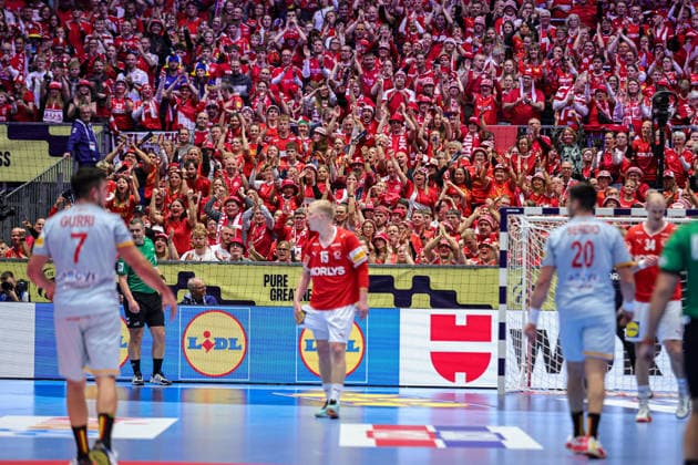 DENMARK FANS in action Match between SPAIN VS DENMARK valid for Men s EHF EURO 2026 at Jyske Bank Boxen in Herning on 24 January 2026. Herning Jyske Bank Boxen Herning Denmark Copyright: xIMAGOx xPRIMExSPORTSxIMAGESx xANGELOxMOREIRAx
