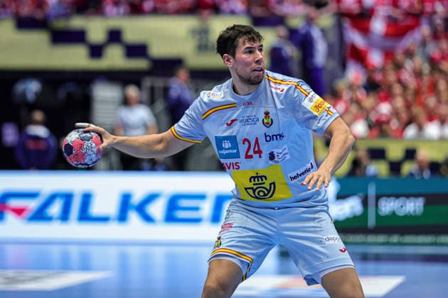 24Dujshebaev, Daniel in action Match between SPAIN VS DENMARK valid for Men s EHF EURO 2026 at Jyske Bank Boxen in Herning on 24 January 2026. Herning Jyske Bank Boxen Herning Denmark Copyright: xIMAGOx xPRIMExSPORTSxIMAGESx xANGELOxMOREIRAx