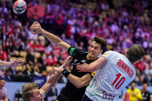 18Köster, Julian in action Match between NORWAY VS GERMANY valid for Men s EHF EURO 2026 at Jyske Bank Boxen in Herning on 24 January 2026. Herning Jyske Bank Boxen Herning Denmark Copyright: xIMAGOx xPRIMExSPORTSxIMAGESx xANGELOxMOREIRAx