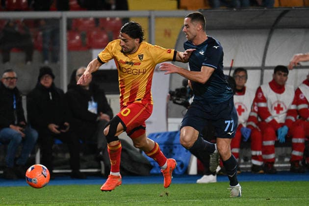 Santiago Pierotti (Us Lecce) against Adam Marusic (SS Lazio) during US Lecce vs SS Lazio, Italian soccer Serie A match in Lecce, Italy, January 24 2026  Copyright: xPasqualexGolia IPAxSportx xipa-agency.netx xx IPA_70514863 IPA_Agency_IPA70514863