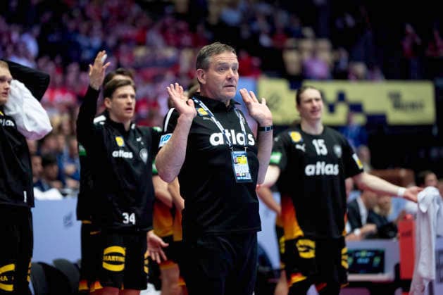 European Men s Handball Championship Germany Norway Germany s national coach Alfred Gislason reacts during the men s handball match between Germany and Norway in EHF Euro 2026 group B at Jyske Bank Boxen in Herning, Saturday, January 24, 2026 Photo Bo Amstrup Ritzau Scanpix , Herning Denmark Mors  Copyright: BoxAmrstrupx xRitzauxScanpix BoxAmstrupx spdk20260124-222227-L