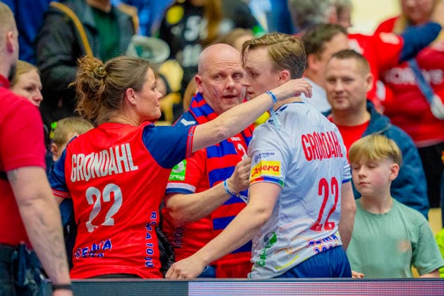 Handball European Championship 2026 Germany Norway Herning, Denmark 20260124 Tobias Grondahl with father Thomas Grondahl and mother Tonje Schjolberg Grondahl after the European Championship handball match between Germany and Norway in the Boxen arena in Herning Photo Stian Lysberg Solum NTB Herning Denmark EDITORIAL USE ONLY RESTRICTED USE FOR BETTING COMPANIES  Copyright: xStianxLysbergxSolumx xNTBx