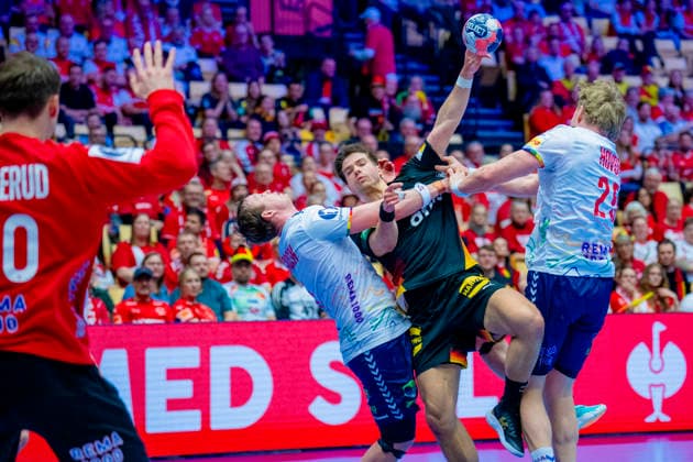 Handball European Championship 2026 Germany Norway Herning, Denmark 20260124 Germany s RenÄrs UÅ¡Äins against Sander Sagosen and Martin Hovde during the European Championship handball match between Germany and Norway at the Boxen arena in Herning Photo Stian Lysberg Solum NTB Herning Denmark EDITORIAL USE ONLY RESTRICTED USE FOR BETTING COMPANIES  Copyright: xStianxLysbergxSolumx xNTBx