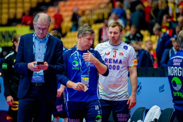 Handball European Championship 2026 Germany Norway Herning, Denmark 20260124 National team manager Jonas Wille and Vetle Eck Aga after the European Championship handball match between Germany and Norway in the Boxen arena in Herning Photo Stian Lysberg Solum NTB Herning Denmark EDITORIAL USE ONLY RESTRICTED USE FOR BETTING COMPANIES  Copyright: xStianxLysbergxSolumx xNTBx