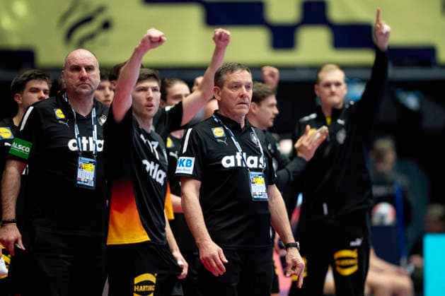 European Men s Handball Championship Germany Norway Germany s national coach Alfred Gislason reacts during the men s handball match between Germany and Norway in EHF Euro 2026 group B at Jyske Bank Boxen in Herning, Saturday, January 24, 2026 Photo Bo Amstrup Ritzau Scanpix , Herning Denmark Mors  Copyright: BoxAmrstrupx xRitzauxScanpix BoxAmstrupx spdk20260124-224647-L