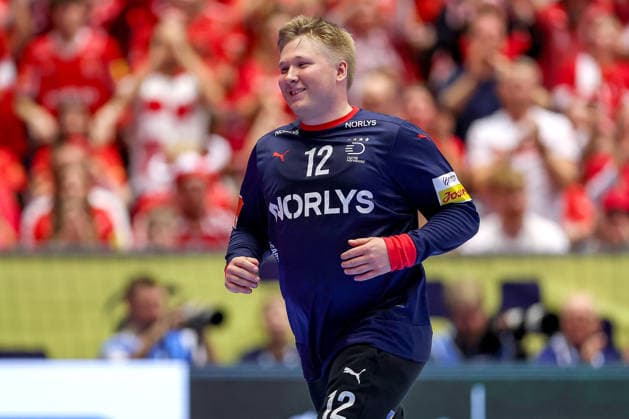 24 01 2026, Handball, Men s EHF EURO 2026, Denmark Spain, Jyske Bank Boxen in Herning, Denmark, Main Round Emil Nielsen Denmark 12 Denmark