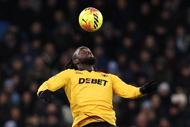 Manchester City v Wolverhampton Wanderers, Premier League Tolu Arokodare of Wolverhampton Wanderers controls the ball during the Manchester City v Wolverhampton Wanderers Premier League match at the Etihad Stadium, Manchester, England on 24 January 2026 Credit: Ryan Crockett Every Second Media Editorial use only. All images are copyright Every Second Media Limited. No images may be reproduced without prior permission. All rights reserved. Premier League and Football League images are subject to licensing agreements with Football DataCo Limited. see https: www.football-dataco.com Copyright: xIMAGO EveryxSecondxMediax ESM-1769-0255 RyanxCrockettx xEveryxSecondxMediax