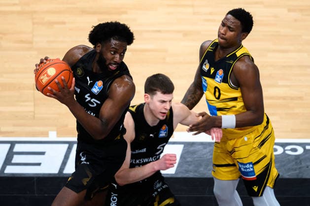 Ludwigsburg, BBL 25 26 MHP Riesen Ludwigsburg vs Basketball Loewen Braunschweig Oluwasimisola Shittu Braunschweig , Luka Scuka Braunschweig , Babacar Sane Ludwigsburg Ludwigsburg Ludwigsburg MHP Arena Baden Württemberg Germany