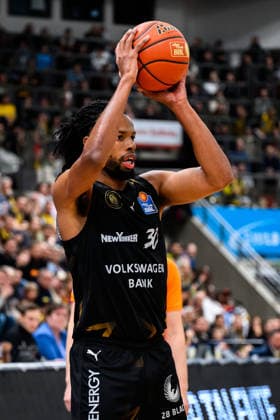 Ludwigsburg, BBL 25 26 MHP Riesen Ludwigsburg vs Basketball Loewen Braunschweig Chip Flanigan Braunschweig Ludwigsburg MHP Arena Baden Württemberg Germany