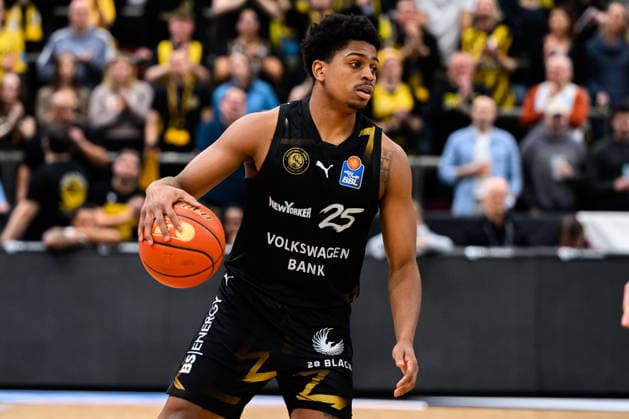 Ludwigsburg, BBL 25 26 MHP Riesen Ludwigsburg vs Basketball Loewen Braunschweig Grant Sherfield Braunschweig Ludwigsburg MHP Arena Baden Württemberg Germany