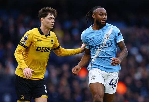 Antoine Semenyo of Manchester City and Hugo Bueno of Wolverhampton Wanderers Manchester City v Wolverhampton Wanderers, Premier League, Football, Etihad Stadium, Manchester, UK - 24 Jan 2026Manchester Etihad Stadium United Kingdom EDITORIAL USE ONLY No use with unauthorised audio, video, data, fixture lists, club league logos or live services. Online in-match use limited to 120 images, no video emulation. No use in betting, games or single club league player publications. Copyright: xMattxWest Shutterstockx 16425986ce