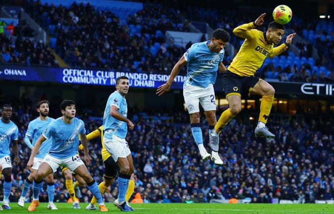 Joao Gomes of Wolverhampton Wanderers and Matheus Nunes of Manchester City Manchester City v Wolverhampton Wanderers, Premier League, Football, Etihad Stadium, Manchester, UK - 24 Jan 2026Manchester Etihad Stadium United Kingdom EDITORIAL USE ONLY No use with unauthorised audio, video, data, fixture lists, club league logos or live services. Online in-match use limited to 120 images, no video emulation. No use in betting, games or single club league player publications.  Copyright: xMattxWest Shutterstockx 16425986dd