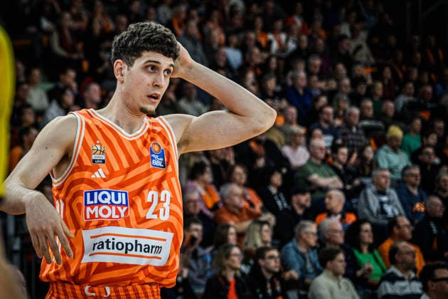 Neu Ulm, Germany, 24 01 26 Diego Garavaglia ratiopharm ulm gestures, gestures during the Basketball Bundesliga match between ratiopharm ulm vs MLP Academics Heidelberg at ratiopharm Arena on January 24, 2026 in Neu Ulm, Germany Photo by Harry Langer DeFodi Images ratiopharm Arena, Germany, 24 01 26 Diego Garavaglia ratiopharm ulm gestures during the Basketball Bundesliga match between ratiopharm ulm vs MLP Academics Heidelberg at Neu Ulm on January 24, 2026 in ratiopharm Arena, Germany Photo by Harry Langer DeFodi Images Photo by Harry Langer DeFodi Images