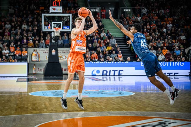 Neu Ulm, Germany, 24 01 26 Tobias Jensen ratiopharm ulm andEric Reed Jr MLP Academics Heidelberg battle for the ball during the Basketball Bundesliga match between ratiopharm ulm vs MLP Academics Heidelberg at the ratiopharm Arena on January 24, 2026 in Neu Ulm, Germany Photo by Harry Langer DeFodi Images ratiopharm Arena, Germany, 24 01 26 Tobias Jensen ratiopharm ulm and Eric Reed Jr MLP Academics Heidelberg battle for the ball during the Basketball Bundesliga match between ratiopharm ulm vs MLP Academics Heidelberg at Neu Ulm on January 24, 2026 in ratiopharm Arena, Germany Photo by Harry Langer DeFodi Images Photo by Harry Langer DeFodi Images