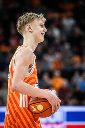 Neu Ulm, Germany, 24 01 26 Teo Milicic ratiopharm ulm in action, on the ball, single action during the Basketball Bundesliga match between ratiopharm ulm vs MLP Academics Heidelberg at ratiopharm Arena on January 24, 2026 in Neu Ulm, Germany Photo by Harry Langer DeFodi Images ratiopharm Arena, Germany, 24 01 26 Teo Milicic ratiopharm ulm controls the Ball during the Basketball Bundesliga match between ratiopharm ulm vs MLP Academics Heidelberg at Neu Ulm on January 24, 2026 in ratiopharm Arena, Germany Photo by Harry Langer DeFodi Images Photo by Harry Langer DeFodi Images