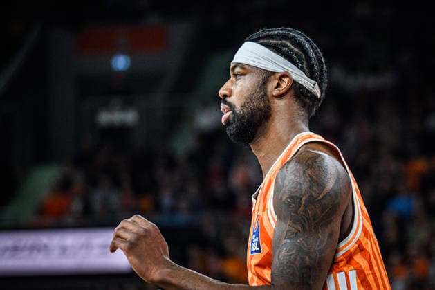 Neu Ulm, Germany, 24 01 26 Malik Osborne ratiopharm ulm Looks on during the Basketball Bundesliga match between ratiopharm ulm vs MLP Academics Heidelberg at ratiopharm Arena on January 24, 2026 in Neu Ulm, Germany Photo by Harry Langer DeFodi Images ratiopharm Arena, Germany, 24 01 26 Malik Osborne ratiopharm ulm Looks on during the Basketball Bundesliga match between ratiopharm ulm vs MLP Academics Heidelberg at Neu Ulm on January 24, 2026 in ratiopharm Arena, Germany Photo by Harry Langer DeFodi Images Photo by Harry Langer DeFodi Images