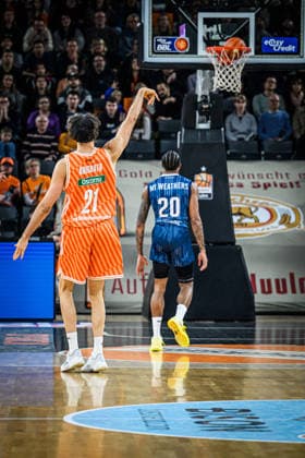 Neu Ulm, Germany, 24 01 26 Alec Anigbata ratiopharm ulm and Michael Weathers MLP Academics Heidelberg battle for the ball during the Basketball Bundesliga match between ratiopharm ulm vs MLP Academics Heidelberg at ratiopharm Arena on January 24, 2026 in Neu Ulm, Germany Photo by Harry Langer DeFodi Images ratiopharm Arena, Germany, 24 01 26 Alec Anigbata ratiopharm ulm and Michael Weathers MLP Academics Heidelberg battle for the ball during the Basketball Bundesliga match between ratiopharm ulm vs MLP Academics Heidelberg at Neu Ulm on January 24, 2026 in ratiopharm Arena, Germany Photo by Harry Langer DeFodi Images Photo by Harry Langer DeFodi Images