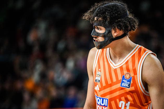 Neu Ulm, Germany, 24 01 26 Alec Anigbata ratiopharm ulm Looks on during the Basketball Bundesliga match between ratiopharm ulm vs MLP Academics Heidelberg at ratiopharm Arena on January 24, 2026 in Neu Ulm, Germany Photo by Harry Langer DeFodi Images ratiopharm Arena, Germany, 24 01 26 Alec Anigbata ratiopharm ulm Looks on during the Basketball Bundesliga match between ratiopharm ulm vs MLP Academics Heidelberg at Neu Ulm on January 24, 2026 in ratiopharm Arena, Germany Photo by Harry Langer DeFodi Images Photo by Harry Langer DeFodi Images