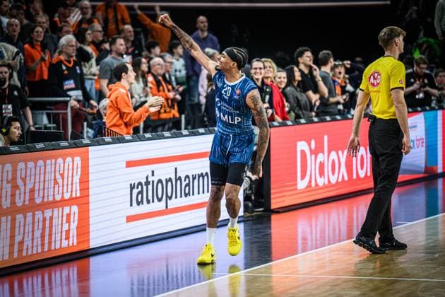 Neu Ulm, Germany, 24 01 26 Michael Weathers MLP Academics Heidelberg gestures, gestures, cheers during the Basketball Bundesliga match between ratiopharm ulm vs MLP Academics Heidelberg at ratiopharm Arena on January 24, 2026 in Neu Ulm, Germany Photo by Harry Langer DeFodi Images ratiopharm Arena, Germany, 24 01 26 Michael Weathers MLP Academics Heidelberg gestures during the Basketball Bundesliga match between ratiopharm ulm vs MLP Academics Heidelberg at Neu Ulm on January 24, 2026 in ratiopharm Arena, Germany Photo by Harry Langer DeFodi Images Photo by Harry Langer DeFodi Images