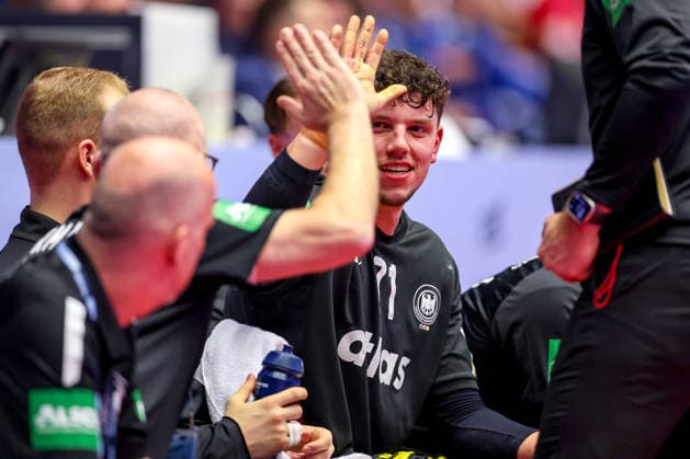 24 01 2026, Handball, Men s EHF EURO 2026, Germany Norway, Jyske Bank Boxen in Herning, Denmark, Main Round Marko Grgic Germany 71 satisfied on the bench Denmark